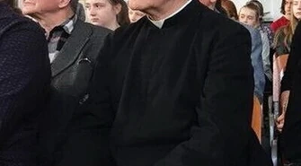 Ks. Remigiusz Wysocki oraz piotrkowscy weterani odznaczeni przez premiera Mateusza Morawieckiego [Aktualizacja]