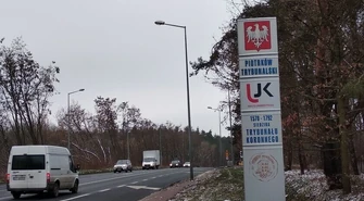 Nowe elementy na piotrkowskich "witaczkach"