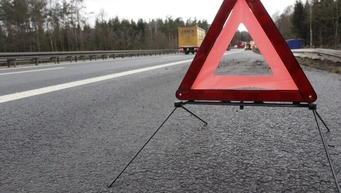 Na S8 zapalił się samochód