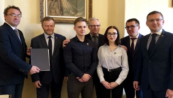 Duże pieniądze dla "Chrobrego"