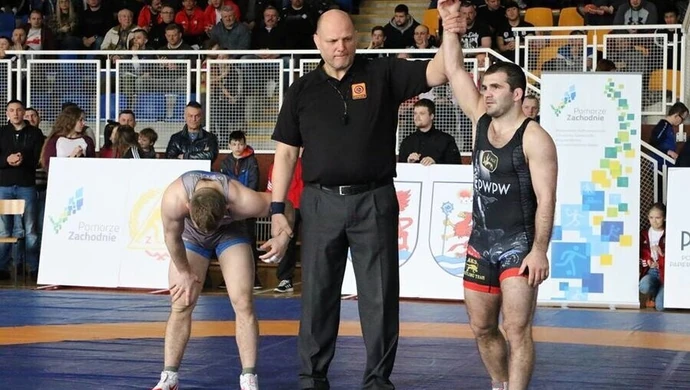 Piotrkowscy zapaśnicy na podium