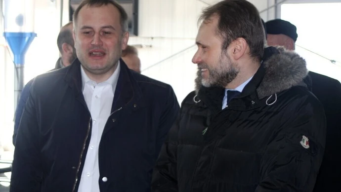 Dodatkowe sygnalizacje świetlne i chodniki pojawią się na drogach Piotrków - Niechcice/Srock