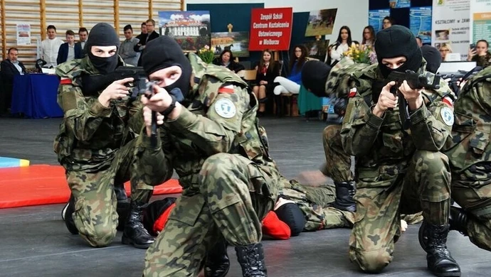 Szkoły promowały się w Wolborzu 