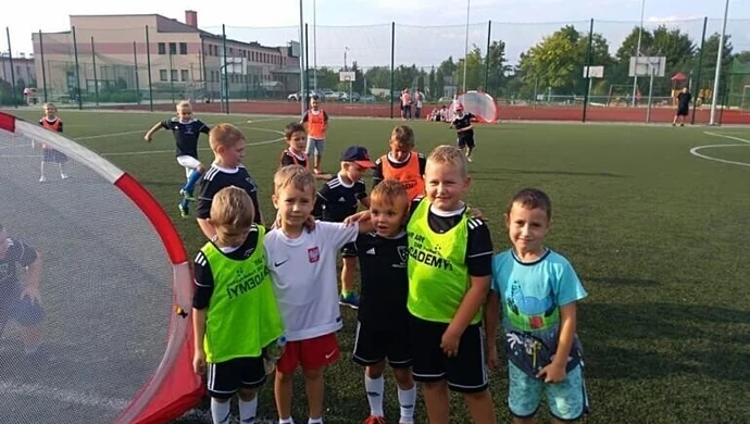 Wola Krzysztoporska: Piłka nożna dla dzieci 