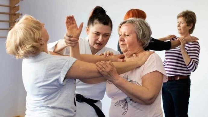 Warsztaty samoobrony dla seniorów w piotrkowskim OEA