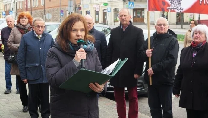 Minęła dziewiąta rocznica katastrofy smoleńskiej 