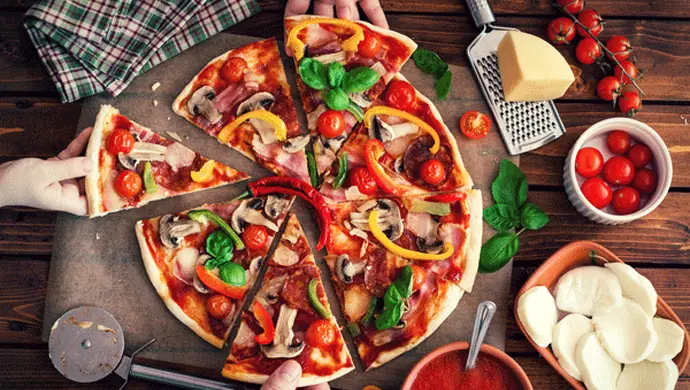 Z Neapolu do Nowego Jorku, czyli podróże pizzy