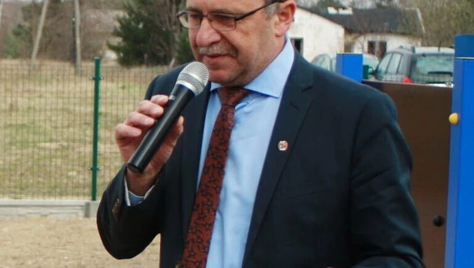 Burmistrz Sulejowa o strajku nauczycieli: "Kurtyna nareszcie opadła" 