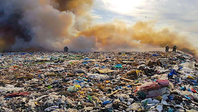 Pożar składowiska odpadów w Ruszczynie