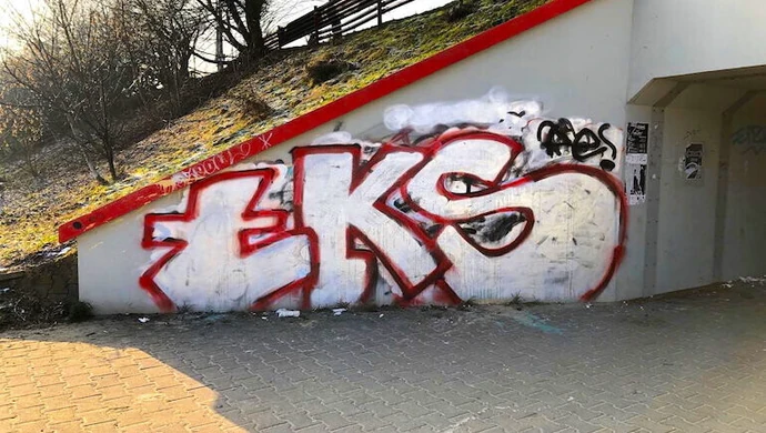 Tunel skazany na bohomazy?