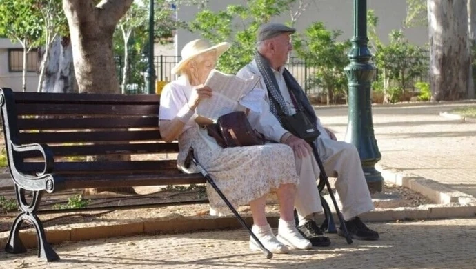 "Trzynastki" trafiły do pierwszych emerytów