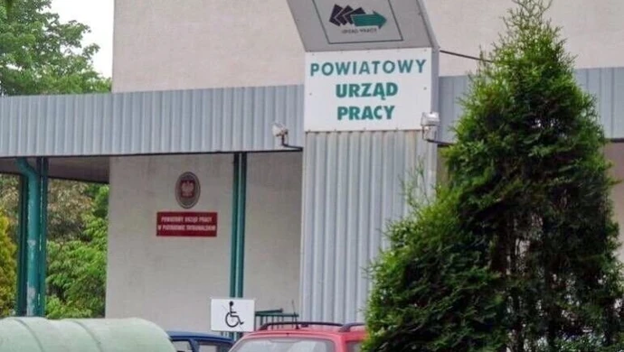 Lepsze 500+ niż stałe zatrudnienie?