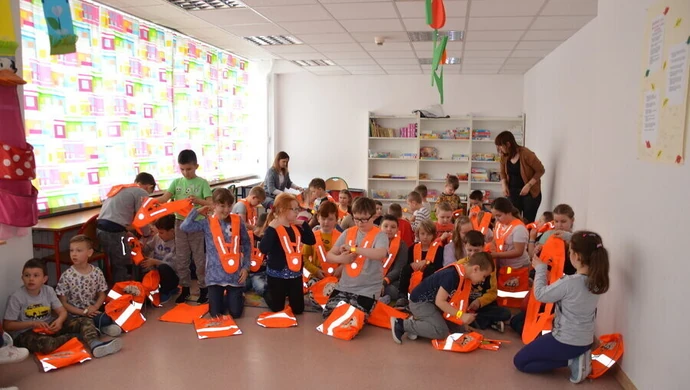 Dzieci z Piotrkowa obdarowane przez GDDKiA