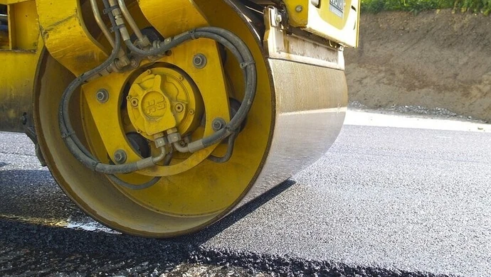 Inwestycje drogowe w powiecie piotrkowskim z dofinansowaniem