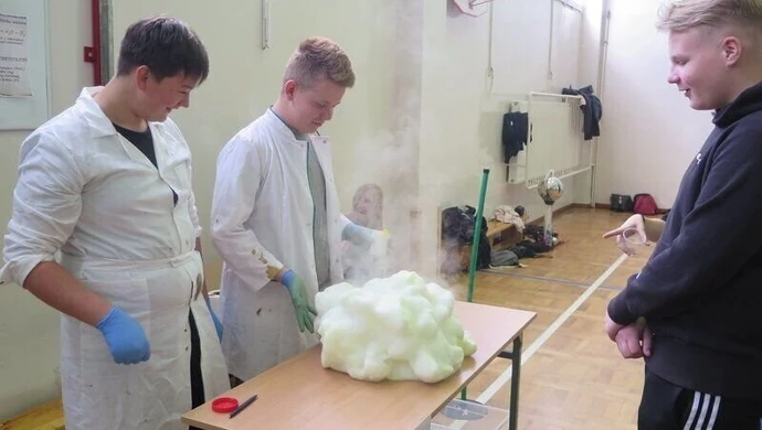 Młodzi naukowcy eksperymentowali w Piotrkowie