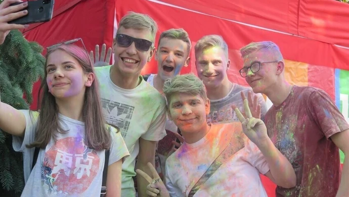 Juvenalia. Eksplozja Kolorów i przegląd kapel