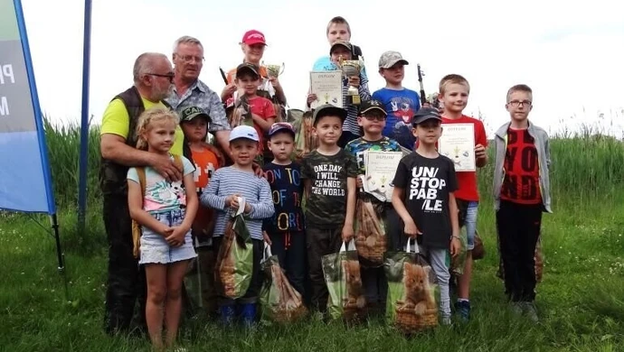 Najmłodsi wędkowali na Bugaju