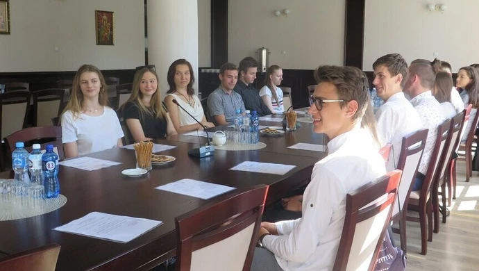 Uczniowie z powiatu piotrkowskiego też będą decydować o tym co dzieje się w ich szkołach