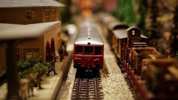 W weekend pokaz makiet i jarmark modelarski w ZSP 4