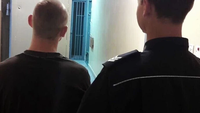 Ukradł szable i noże bojowe