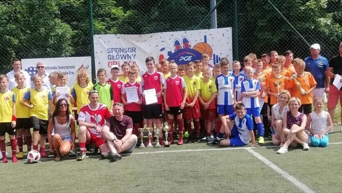 Szczerbiec Wolbórz z Pucharem Marszałka Województwa Łódzkiego