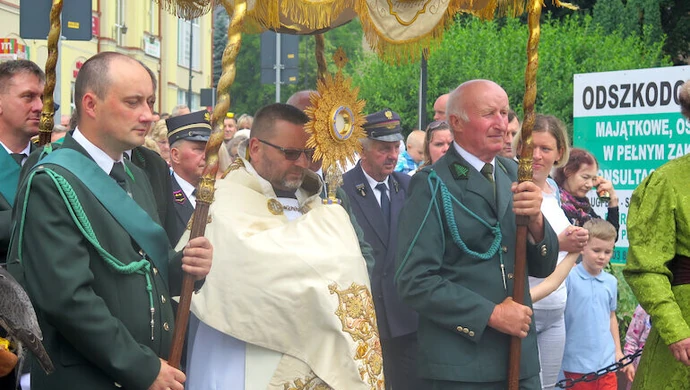 Boże Ciało w Piotrkowie. Procesje na ulicach
