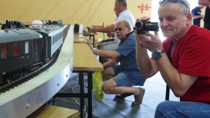 &#8222;Polska na makiecie&#8221; - przedpremierowa impreza modelarzy i producentów