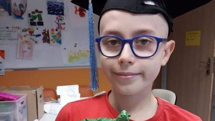 Z rakiem trzeba walczyć. Patrykowi pomagają dobrzy ludzie, Ty też możesz