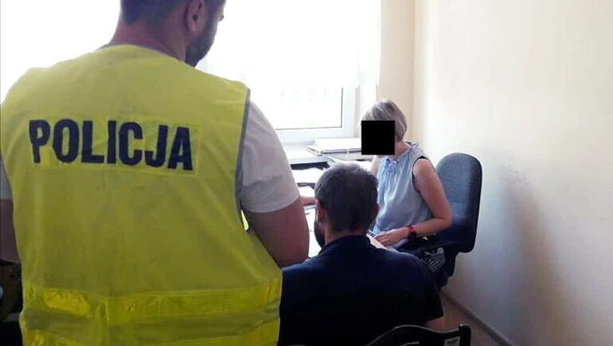 Włamali się do marketu i ukradli&#8230; papierowe ręczniki