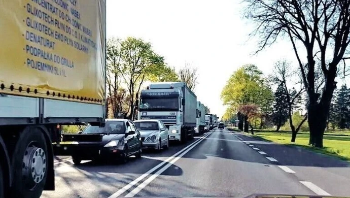 Zebrali już prawie 10 tysięcy podpisów. Walka o budowę S12 trwa