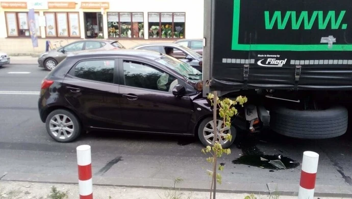 Zderzenie na DK12 w Sulejowie