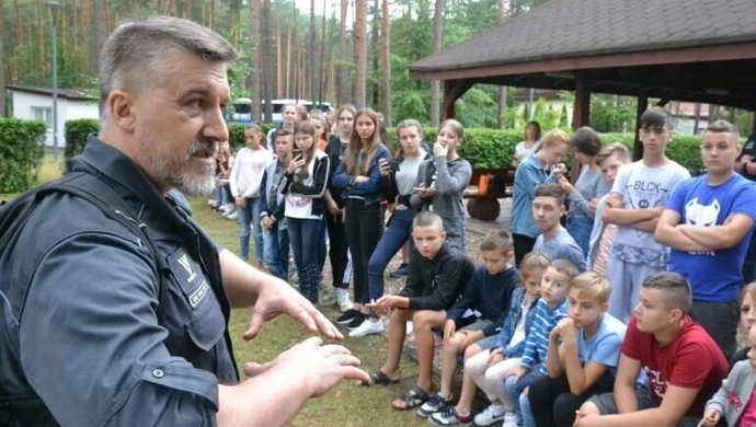 Młodzi Mołdawianie bawili się w ośrodku Służby Więziennej w Sulejowie