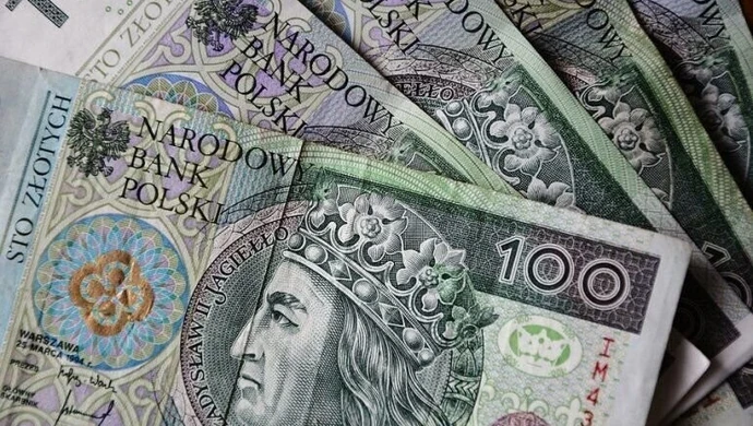 Od 1 sierpnia MOPR przyjmuje papierowe wnioski na świadczenia