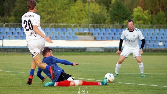 Weekendowe sparingi piotrkowskich piłkarzy