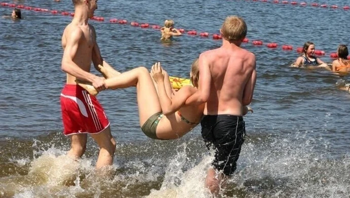 Tymczasowy zakaz kąpieli w piotrkowskim Słoneczku