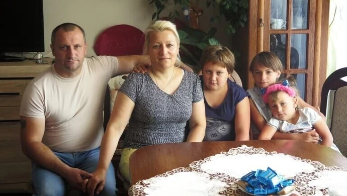 Zaopiekowali się siedmiorgiem dzieci, teraz sami potrzebują pomocy