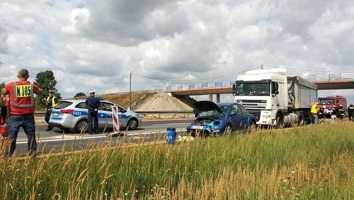 Wypadek na A1. Dwie osoby ranne