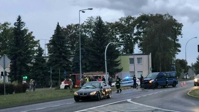 Kolejna kolizja na skrzyżowaniu al. Sikorskiego i Concordii