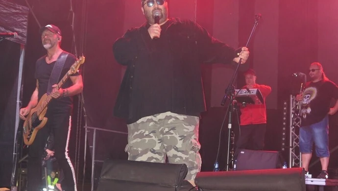 Sulejów świętował. Zespół &#8222;Piersi&#8221; rozgrzał publiczność