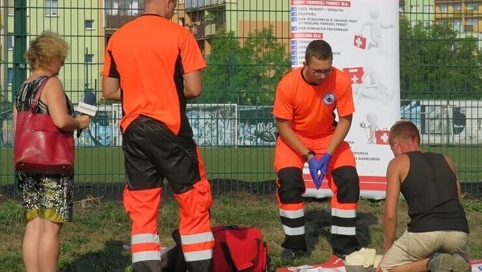 Lekcja udzielania pierwszej pomocy zamiast mandatu