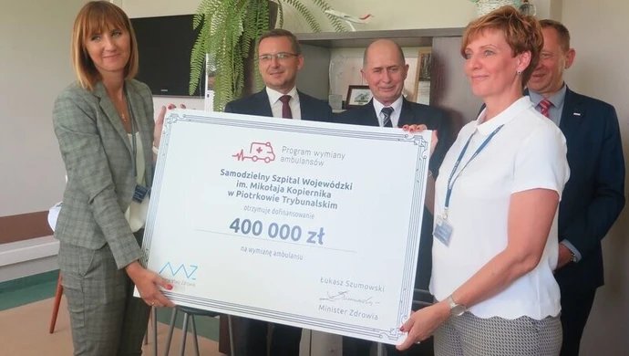 Szpital Wojewódzki w Piotrkowie będzie miał trzy nowe karetki