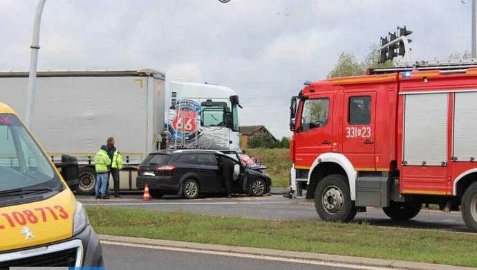 Dwa wypadki na dk1. Droga była zablokowana