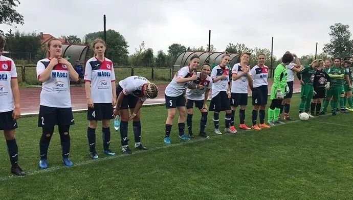 Piotrcovia rozgromiła rywala w pierwszym meczu