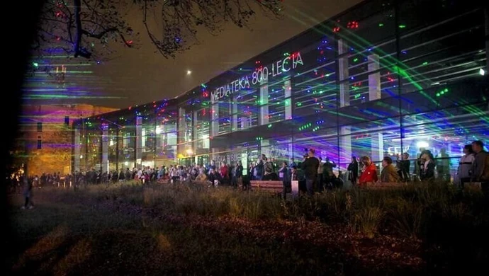 Wykład i pokaz laserowy. "Granice pamięci” w piotrkowskiej mediatece