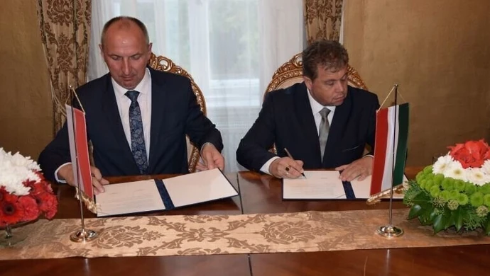 Partnerska umowa pomiędzy gminą Czarnocin i węgierską Gminą Öttevény