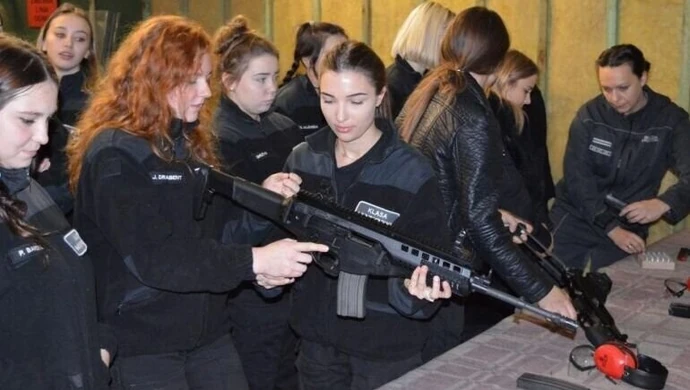 Służba Więzienna zachęca do wstępowania w swoje szeregi