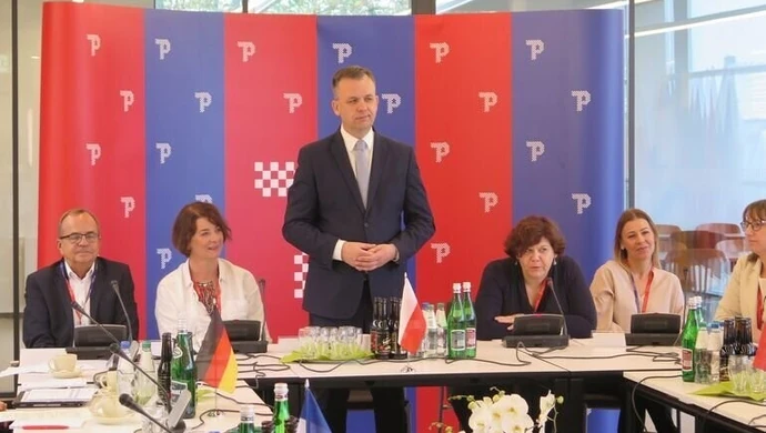 W mediatece rozpoczęła się Konferencja Miast Partnerskich