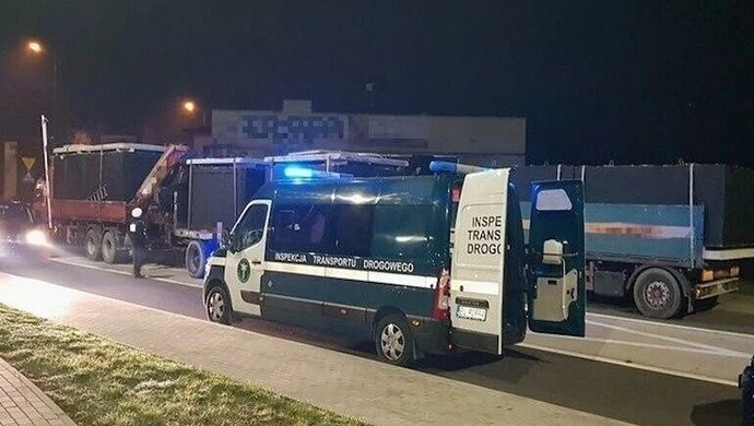 Zatrzymali cztery przeładowane ciężarówki