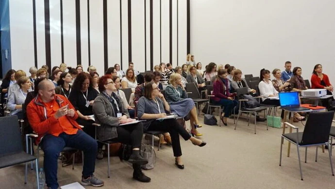 „Czytanie bawi, uczy, leczy”. Konferencja w mediatece