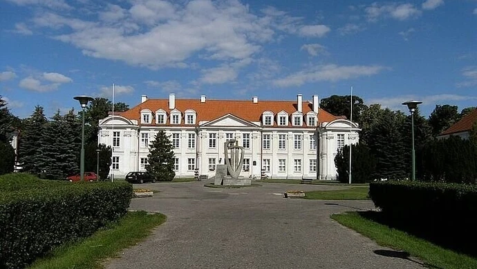 Były dyrektor ZSCKU w Wolborzu z zarzutami